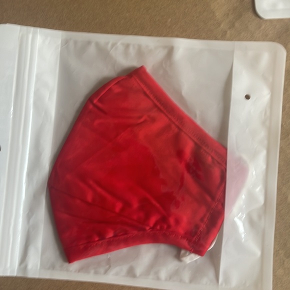 Solid Face Mask - Picture 7 of 7